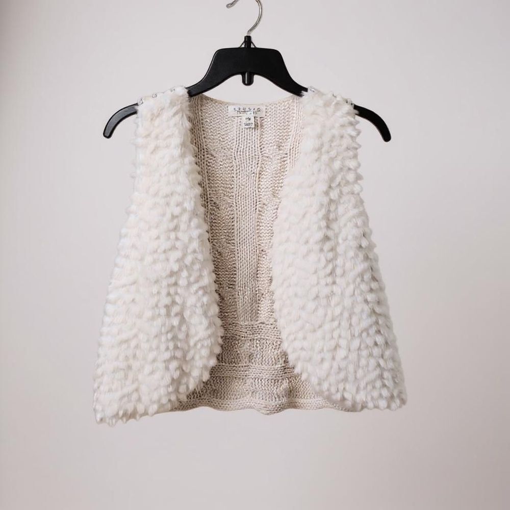 Studio Petite JPR Cream Faux Fur Cable Knit‎ Open Front Sweater Vest PM